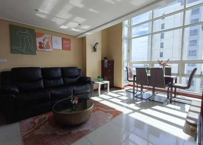Ultima Fine Loft | Panorama View | Netflix 4k アパート セブ市
